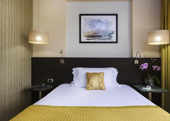 锡拉库扎美居酒店 酒店 4*