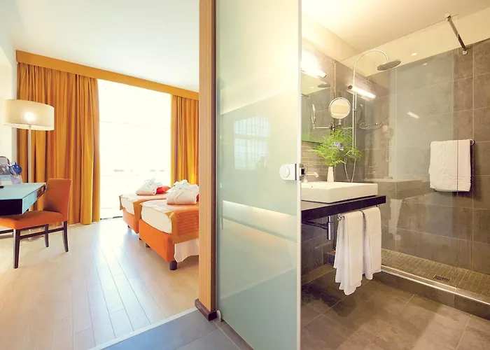 锡拉库扎美居酒店 酒店 4*