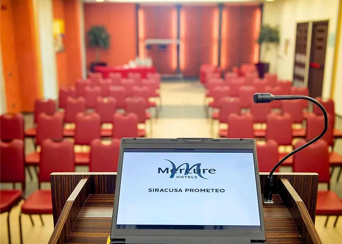 锡拉库扎美居酒店 4*